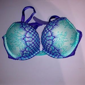 LIKE NEW! Victoria’s Secret bombshell bra 34B